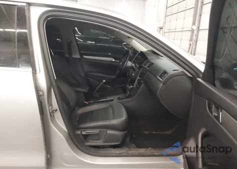 2014 Volkswagen Passat 2.5L Se из США, поврежденный, VIN 1VWBP7A32EC008397